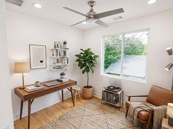 3rd image of 1123 Omega Ave #1