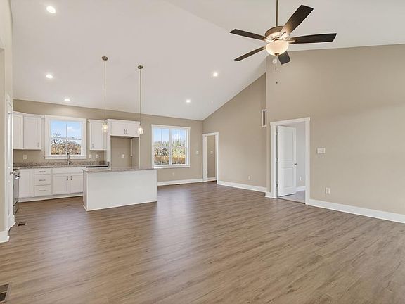 4th image of 201 Coan Stage Rd