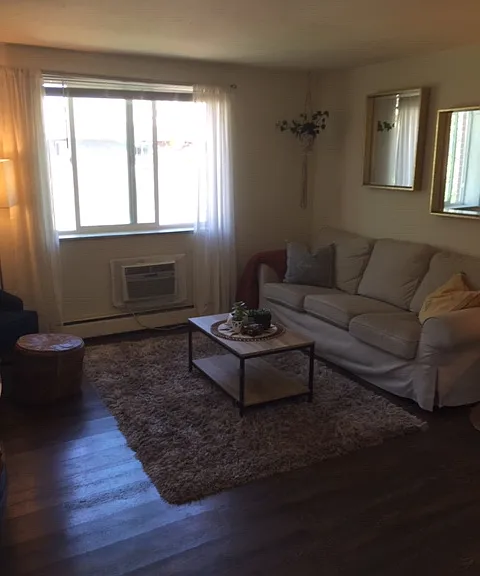 1340 N Ogden St — Photo 3