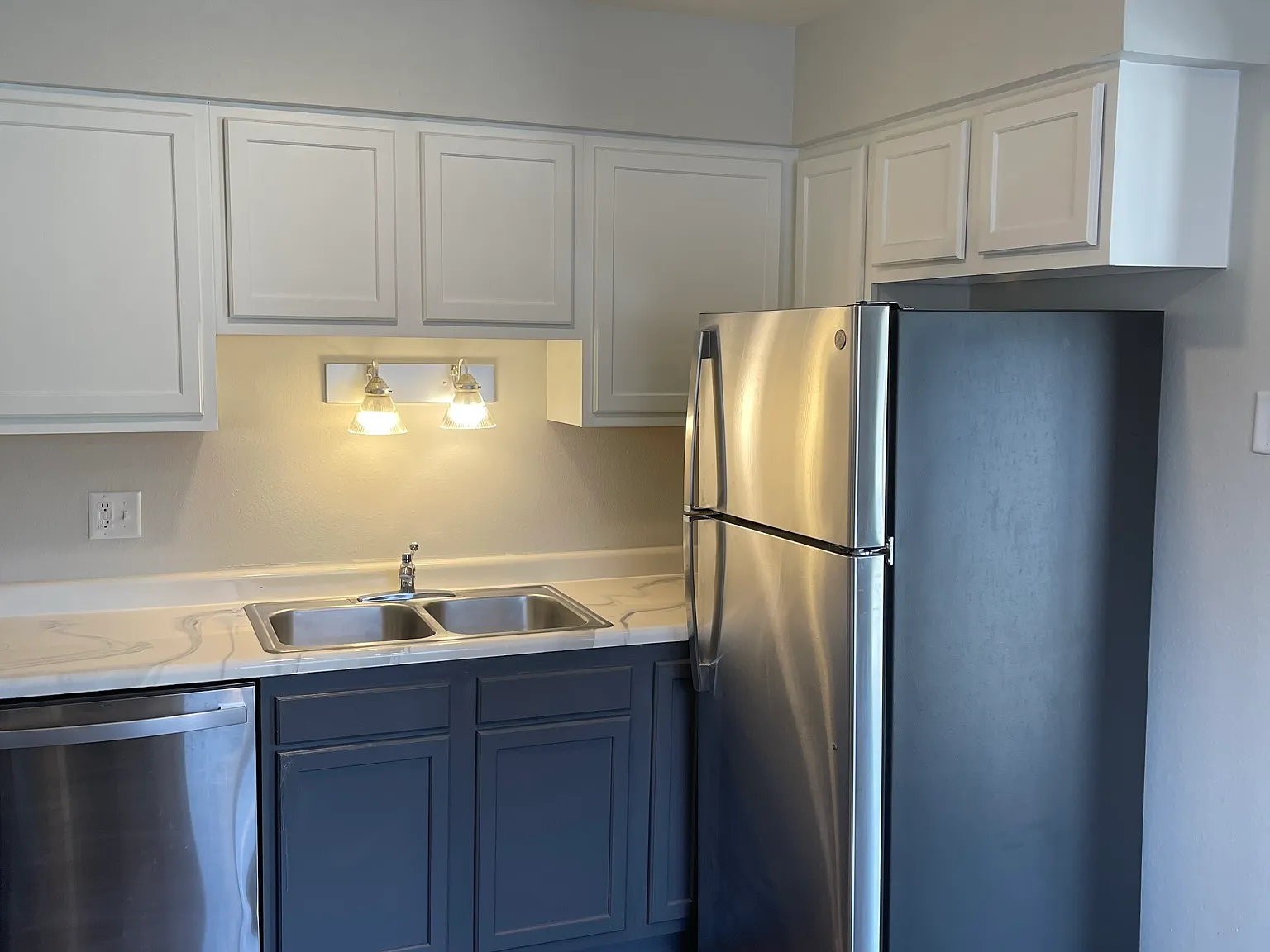 3 bed, $1,650 — Photo 3