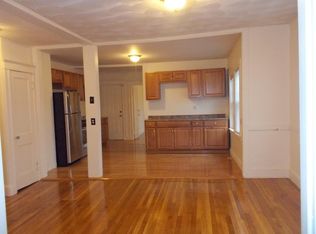 957 Hyde Park Ave, Hyde Park, MA 02136