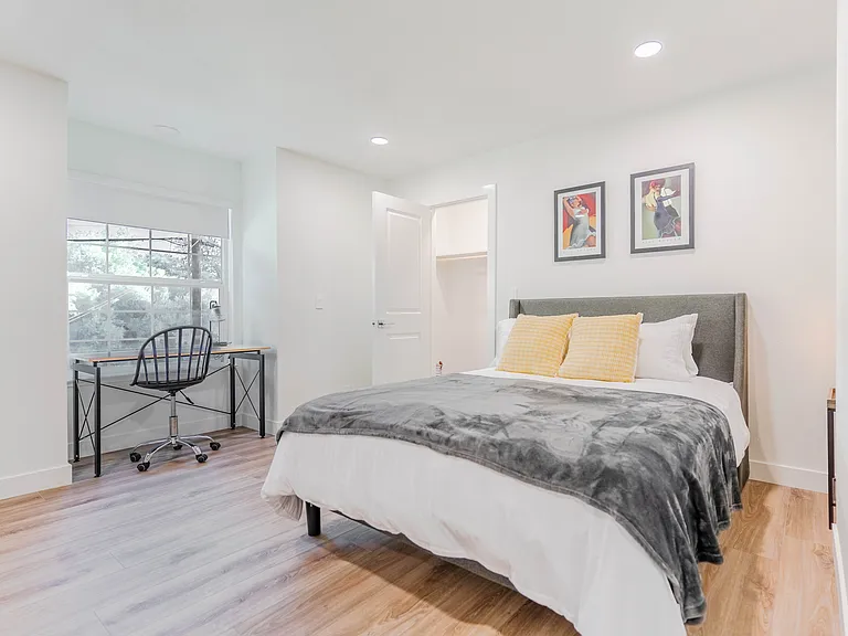 4940 Pasadena Ave #B — Photo 10