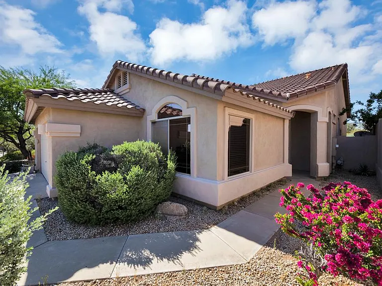 10304 E Penstamin Dr — Photo 2