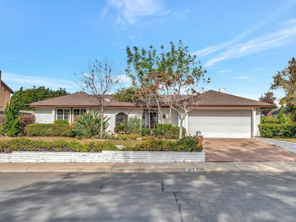 909 Buckaroo Ln, Bonita, CA 91902