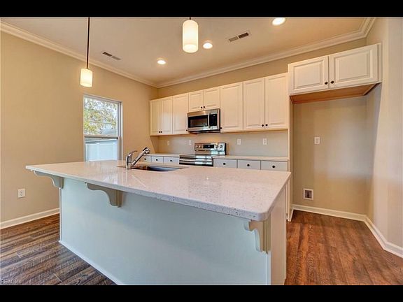 5th image of 505 Hicks Ave