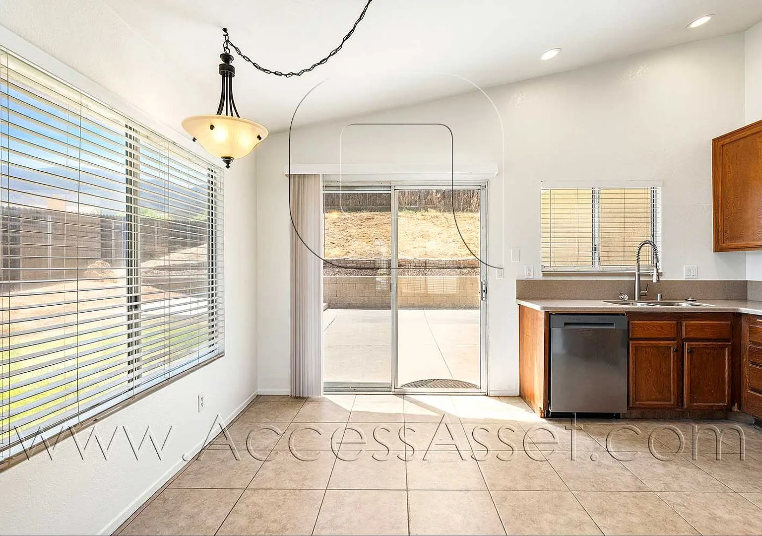 3-Bedroom Lake Elsinore Home with Private Fenced Yard & 2-Car Garage — Photo 4