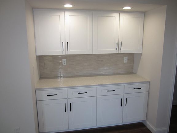 5th image of 14214 Fairbanks St