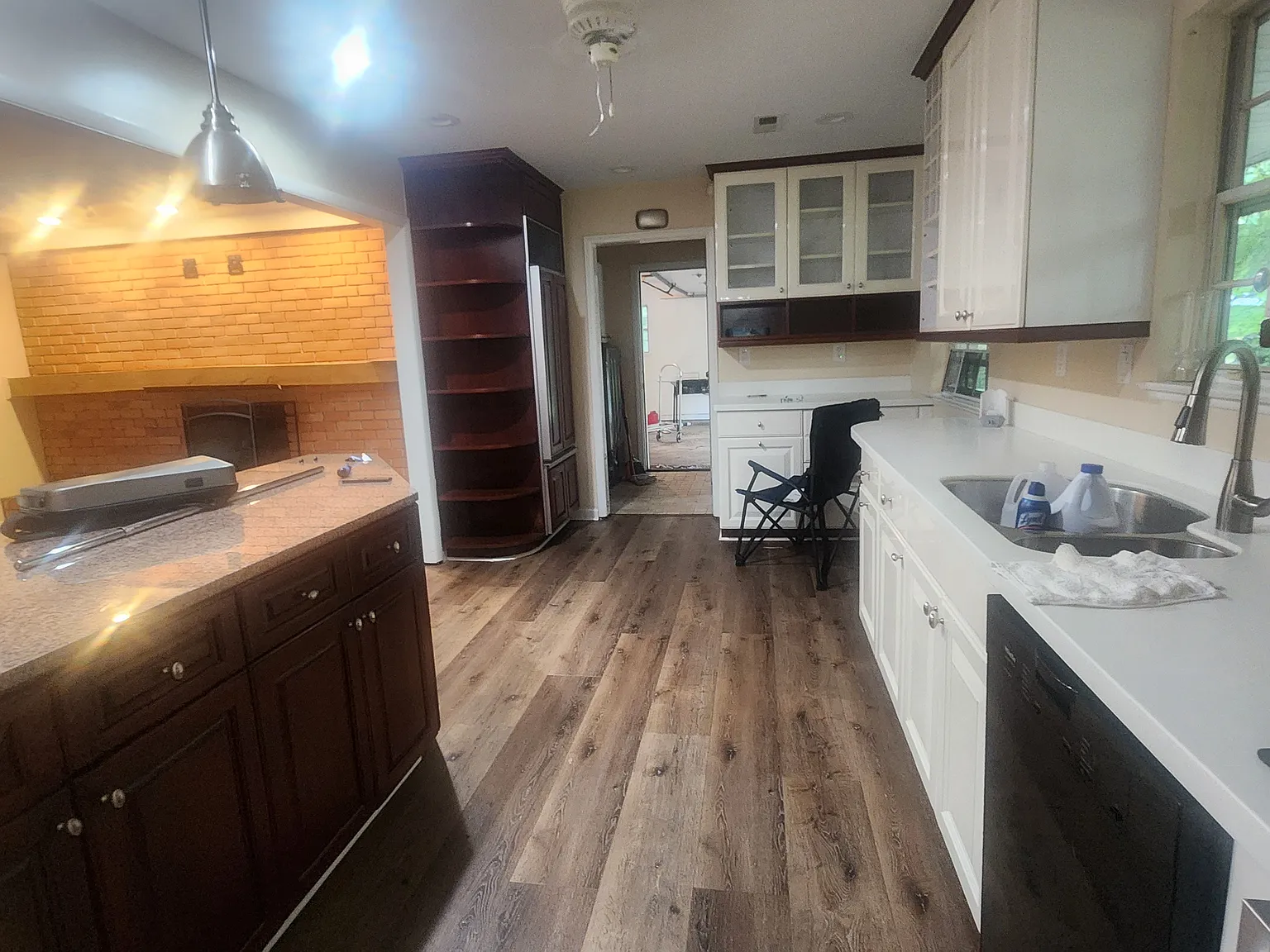 2 bed, 2.5 bath, 1742 sqft, $2,645 — Photo 2