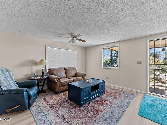 3rd image of 26810 S CHITTENDEN Street
