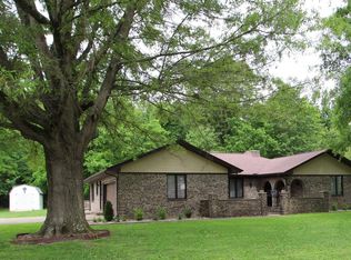 501 Oakcrest Dr, Paducah, KY 42001