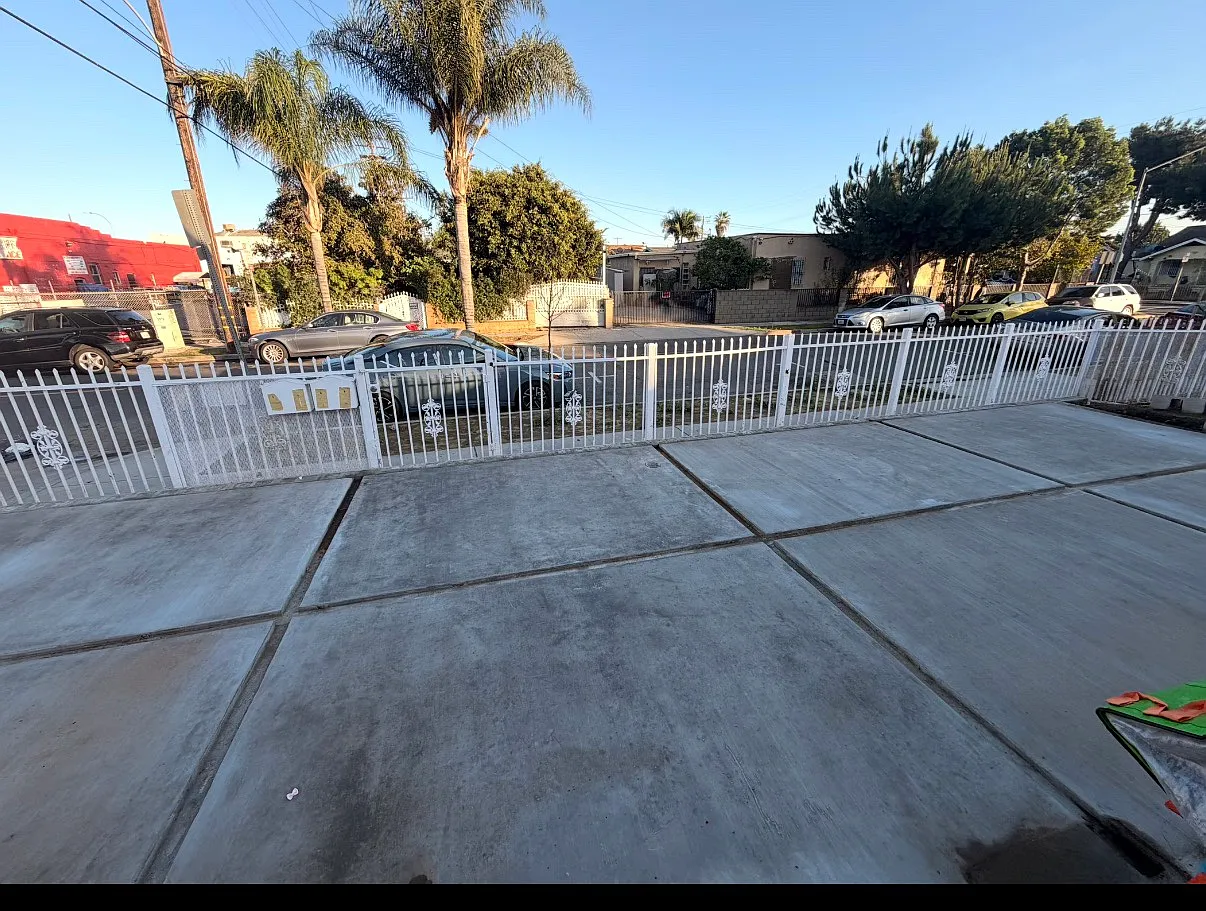 2 bed, $2,750 — Photo 2