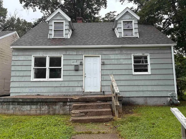 1333 Johnson St, South Bend, IN 46628