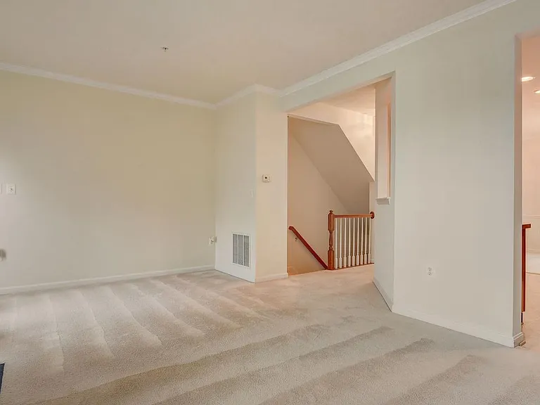 7111 Beissel Ct — Photo 15