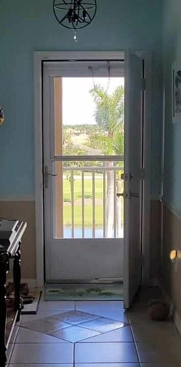 1st image of 14517 Laguna Dr #402