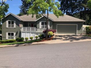 1051 S 69th St, Springfield, OR 97478