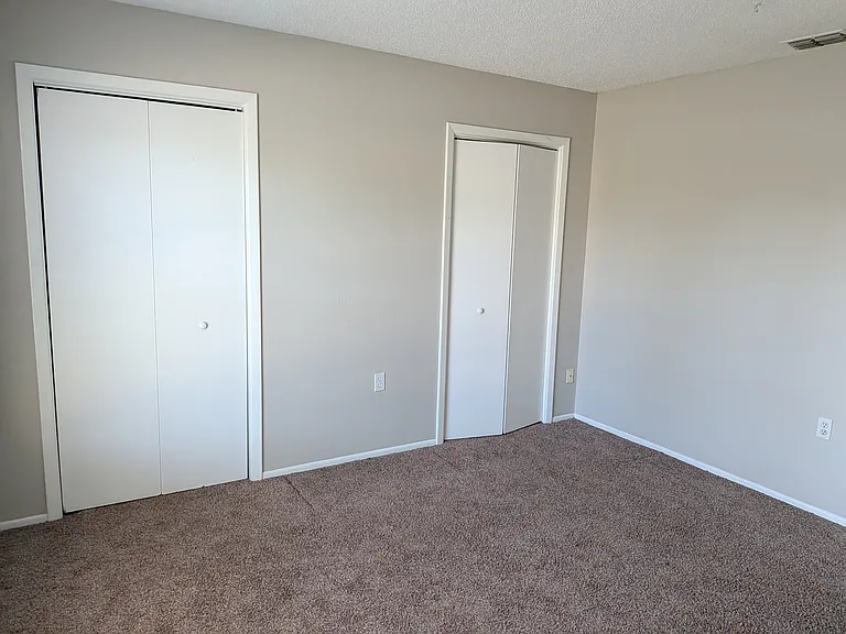 8206 Dedham Dr — Photo 15