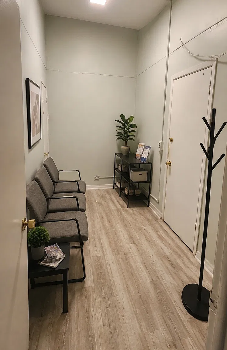 3 bed, $1,595 — Photo 2