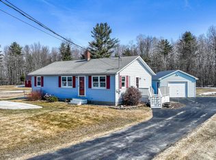 961 Hinckley Rd, Clinton, ME 04927