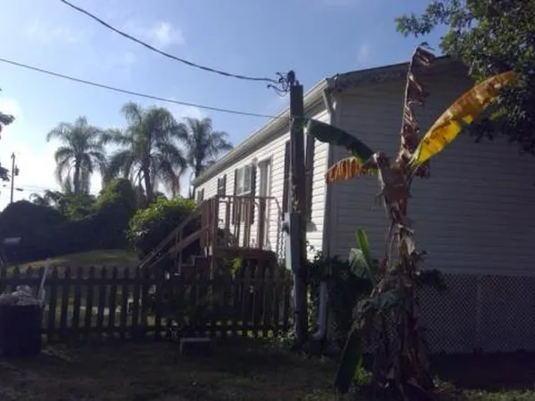 718 Higgins Rd, North Fort Myers, FL 33917