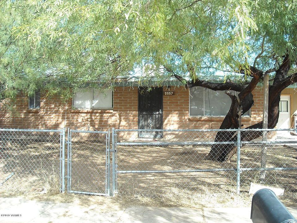 2nd image of 5557 S Irving Dr