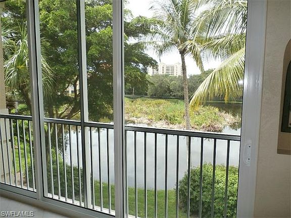 3rd image of 26892 Wyndhurst Ct #201