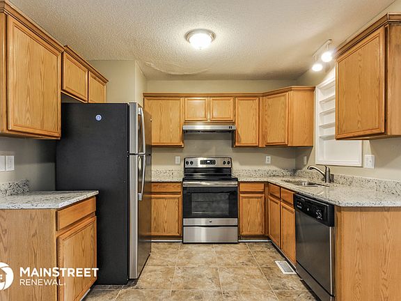4th image of 205 Wildwood Ln