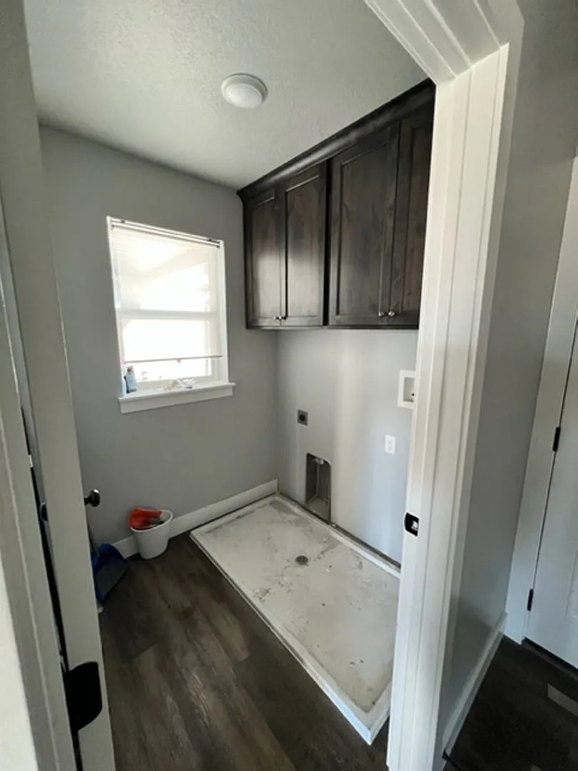 Stunning 7-Bedroom Home In Pleasant Grove — Photo 4