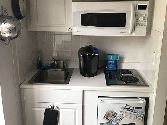 3rd image of 45 Tudor City Pl APT 1202