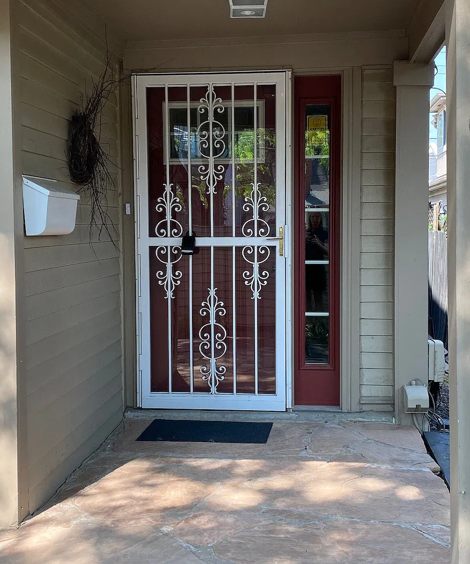 3 bed, 3.5 bath, 2649 sqft, $3,625 — Photo 4