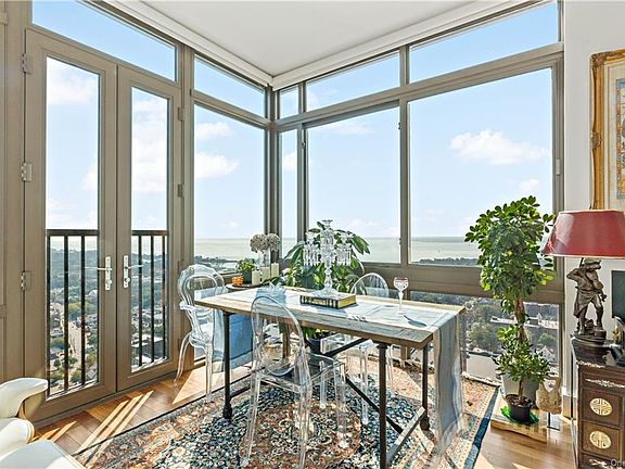3rd image of 175 Huguenot St Penthouse 601