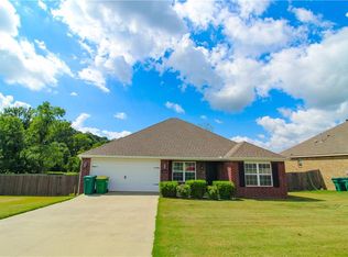 5993 Cord Ave, Springdale, AR 72762