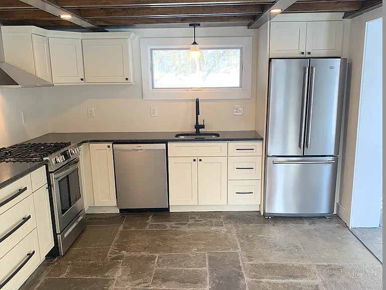 642 Ringwood Rd #2 — Photo 3