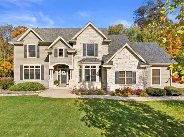 S73W15032 Cherrywood DRIVE, Muskego, WI 53150