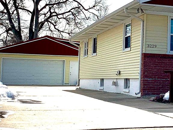 3rd image of 3229 Ave J