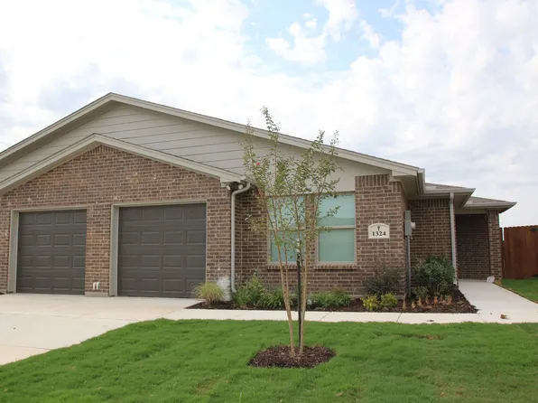 1324-1328 White Sand Dr