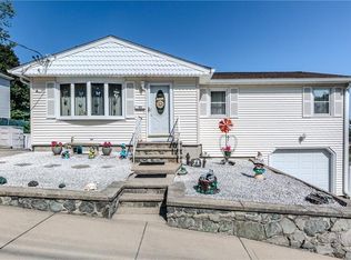 23 Horace St, Providence, RI 02909