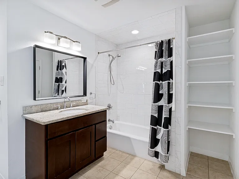 6406 Chesley Ln — Photo 14
