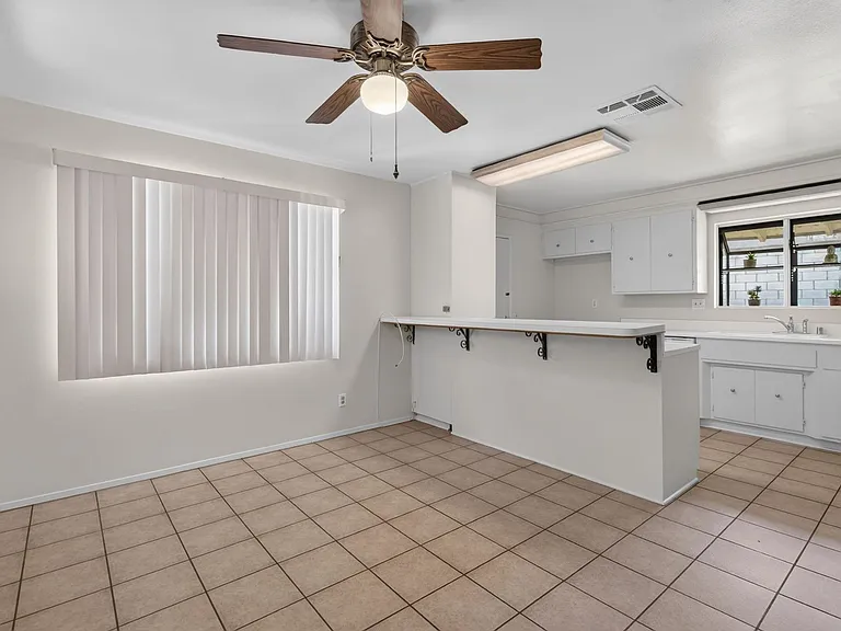 4005 Haverford Ave — Photo 9