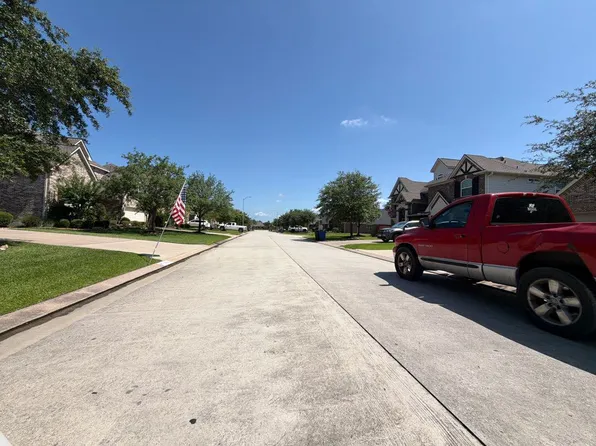25310 Evergreen Bend Dr, Spring, TX 77389