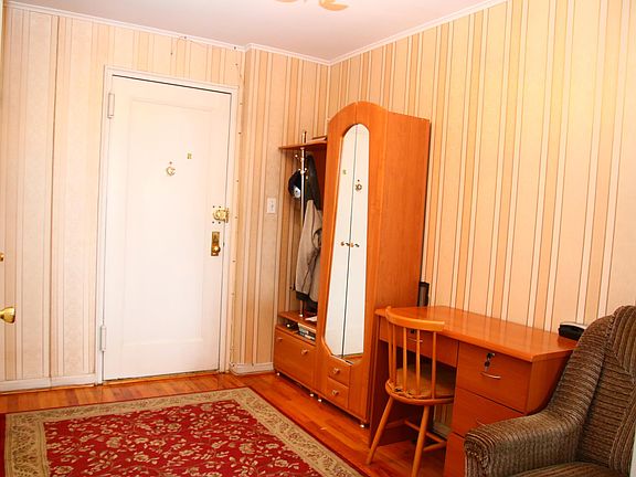 4th image of 2675 E 7th St APT 4F
