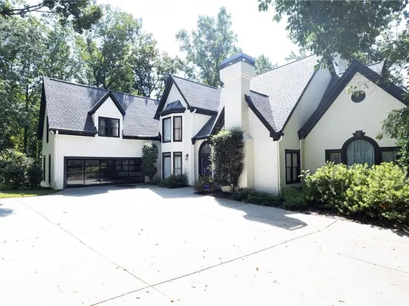 700 S Brighton Ct NW, Sandy Springs, GA 30327