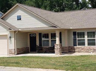 717 Fountainbrook Ln, Fountain Inn, SC 29644