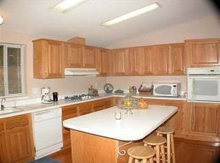 15501 Penfold Pl, Grass Valley, CA 95949