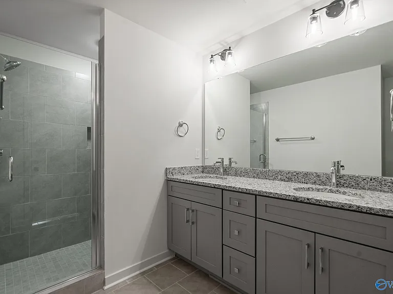 2512 Freeman Rd — Photo 24
