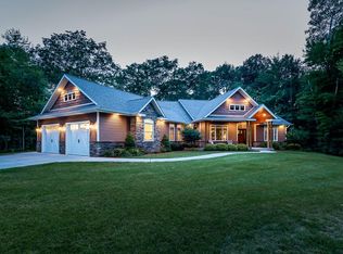 760 Hidden Rdg S, Midland, MI 48640