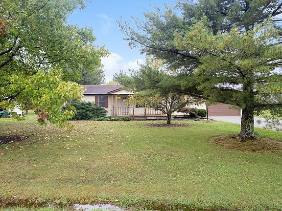 2nd image of 108 Creek Dr