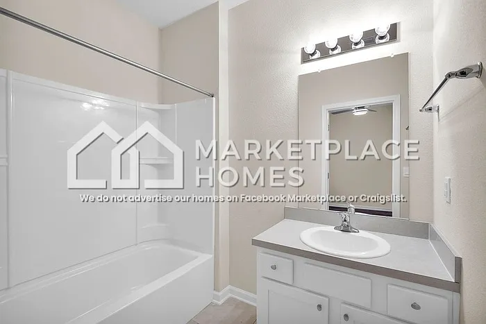 3996 Village View Ln — Photo 13