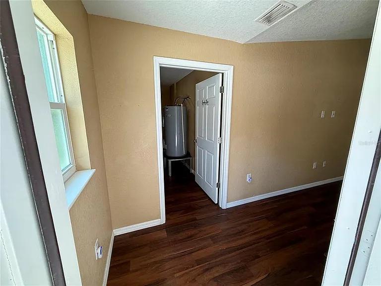 766 NW 59th Ave — Photo 2