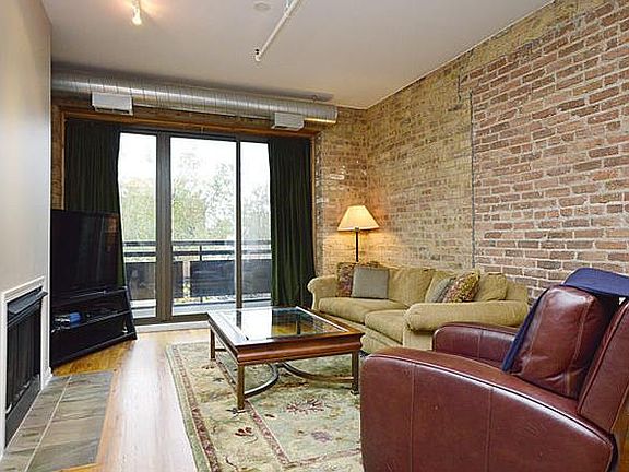 5th image of 1735 W Diversey Pkwy #20