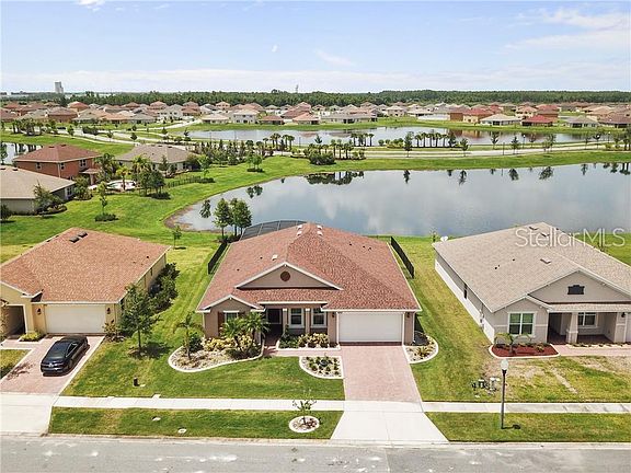 3rd image of 4997 Whistling Wind Ave